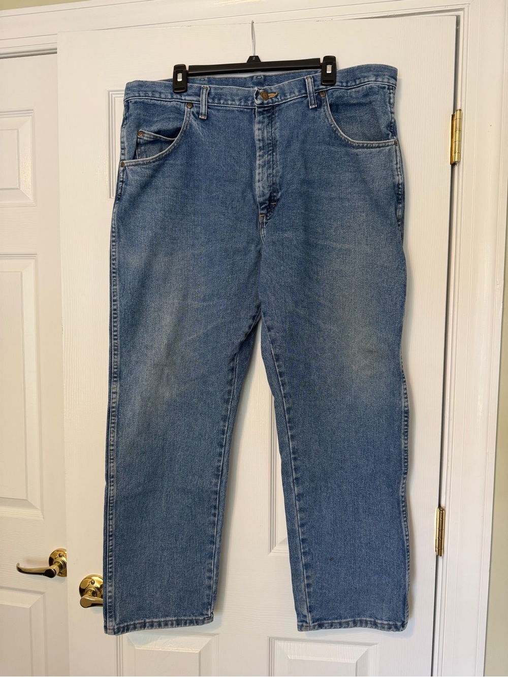 Wrangler mens cotton jeans 40x30